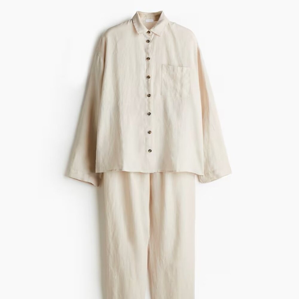 LIKE NEW H&M Washed Linen Pajamas